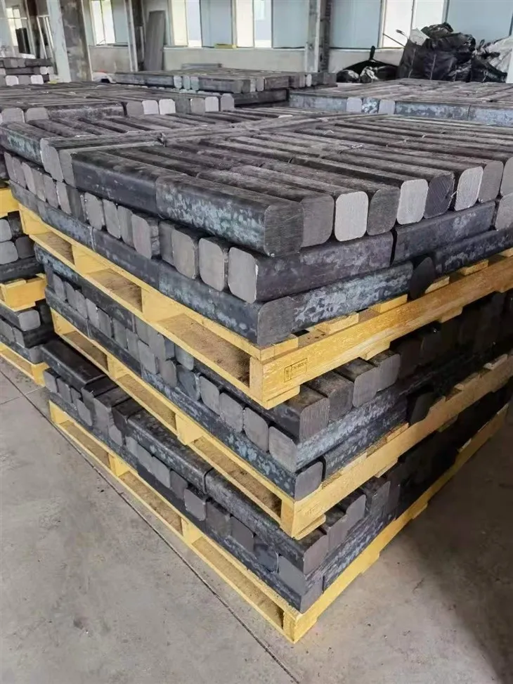 Iarann ​​agus cruach re - billéid scrap leáite